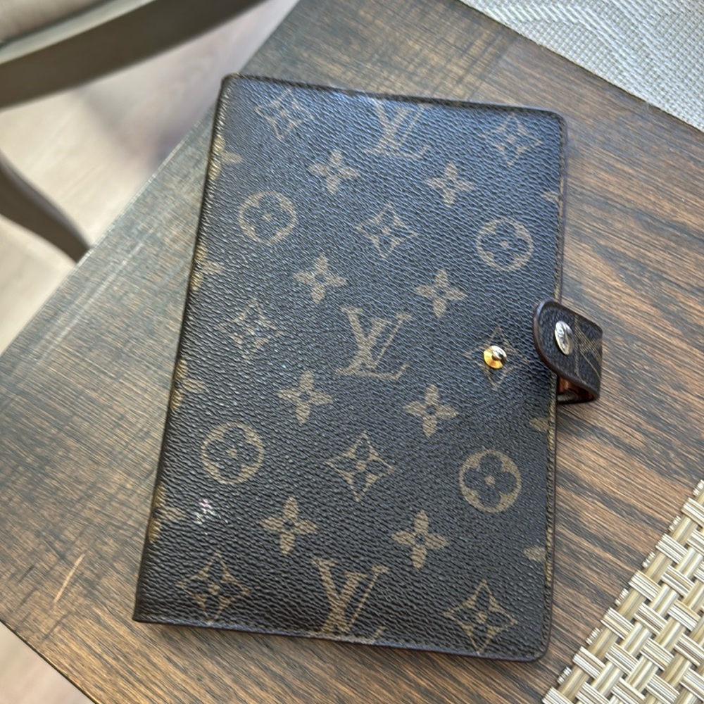 Authentic Louis Vuitton wallet/planner